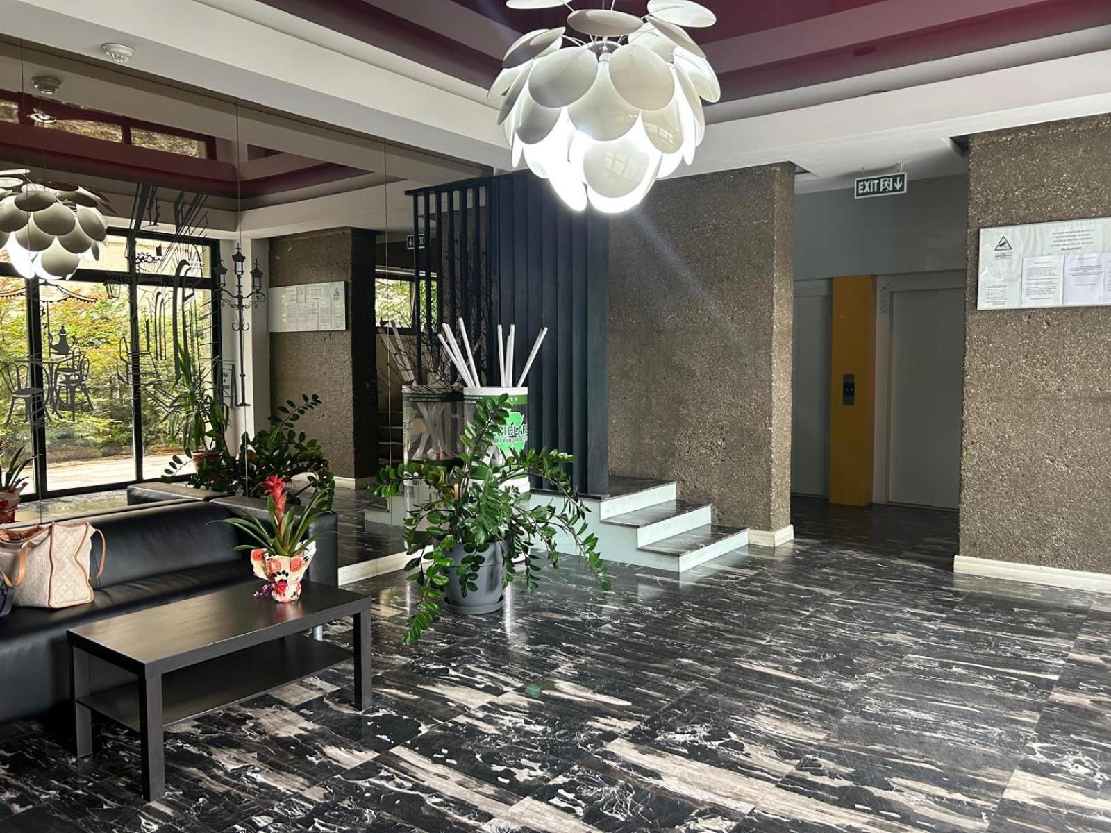 Novum Comfort Bucarest Extérieur photo